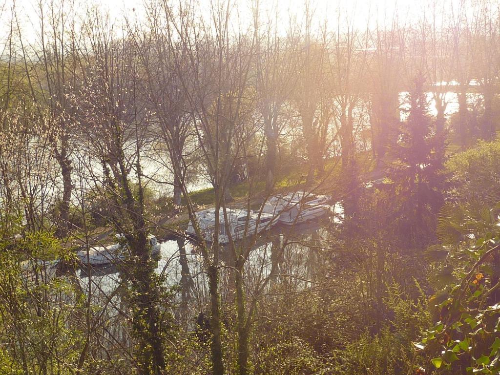 Le Dormeur Du Val Le Mas-d'Agenais Exterior photo